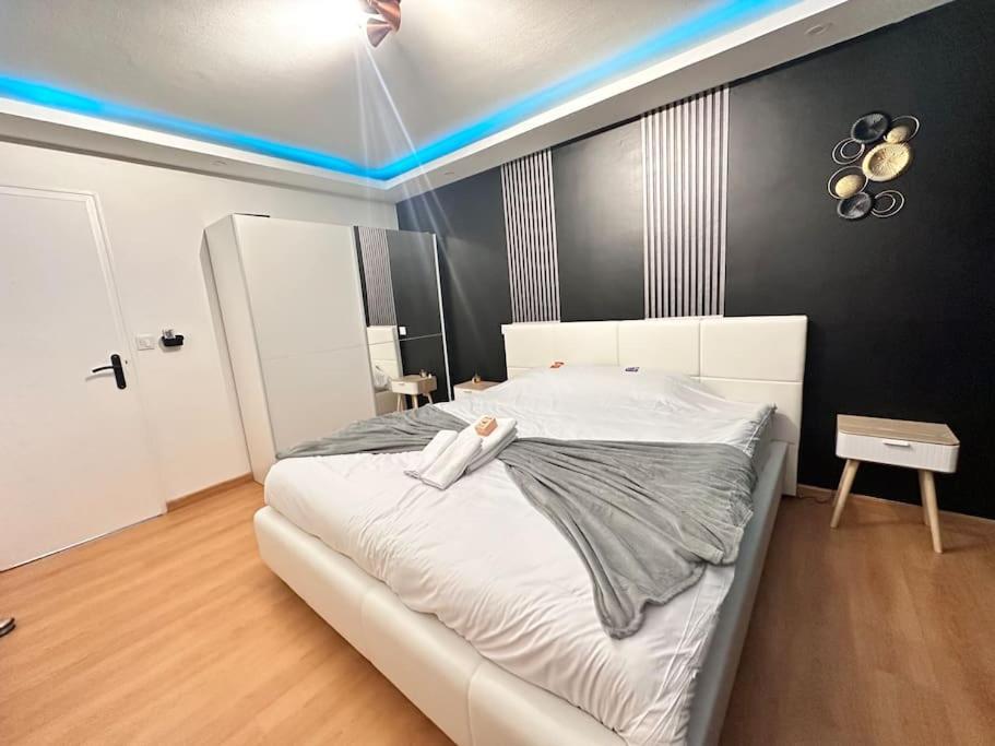 E Servagnat T3 Luxe Avec Sauna Jacuzzi Et Hammam 에페르네이 외부 사진