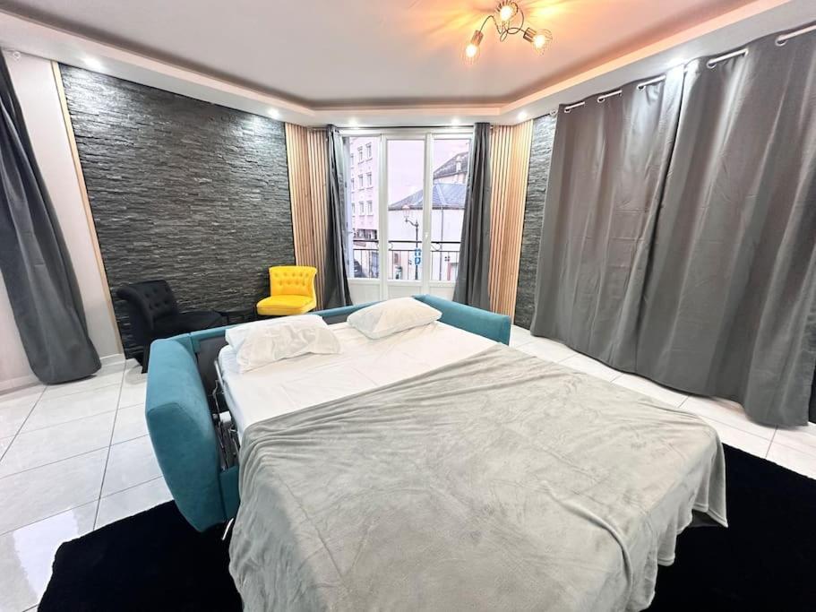 E Servagnat T3 Luxe Avec Sauna Jacuzzi Et Hammam 에페르네이 외부 사진